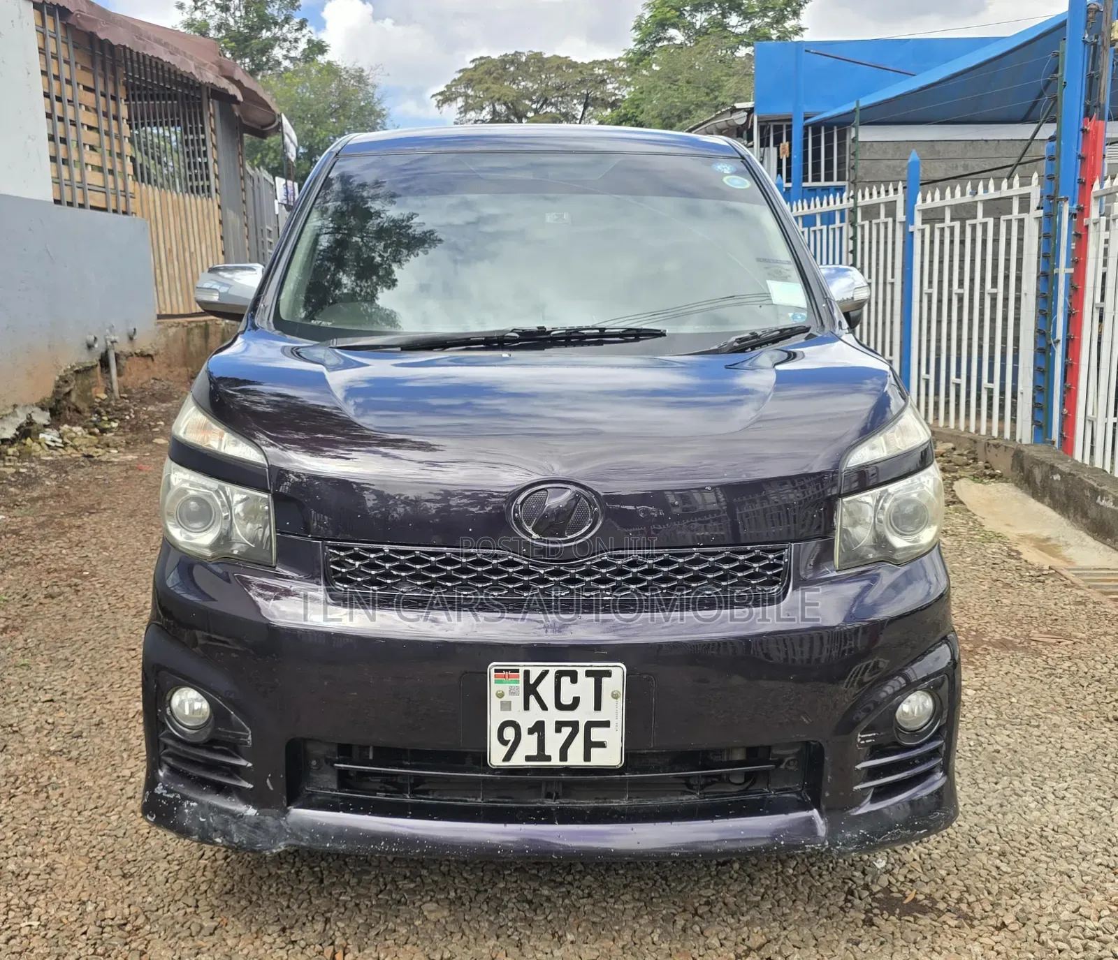 Toyota Voxy 2012 Black