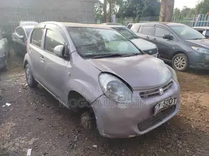 Toyota Passo 2013 Silver