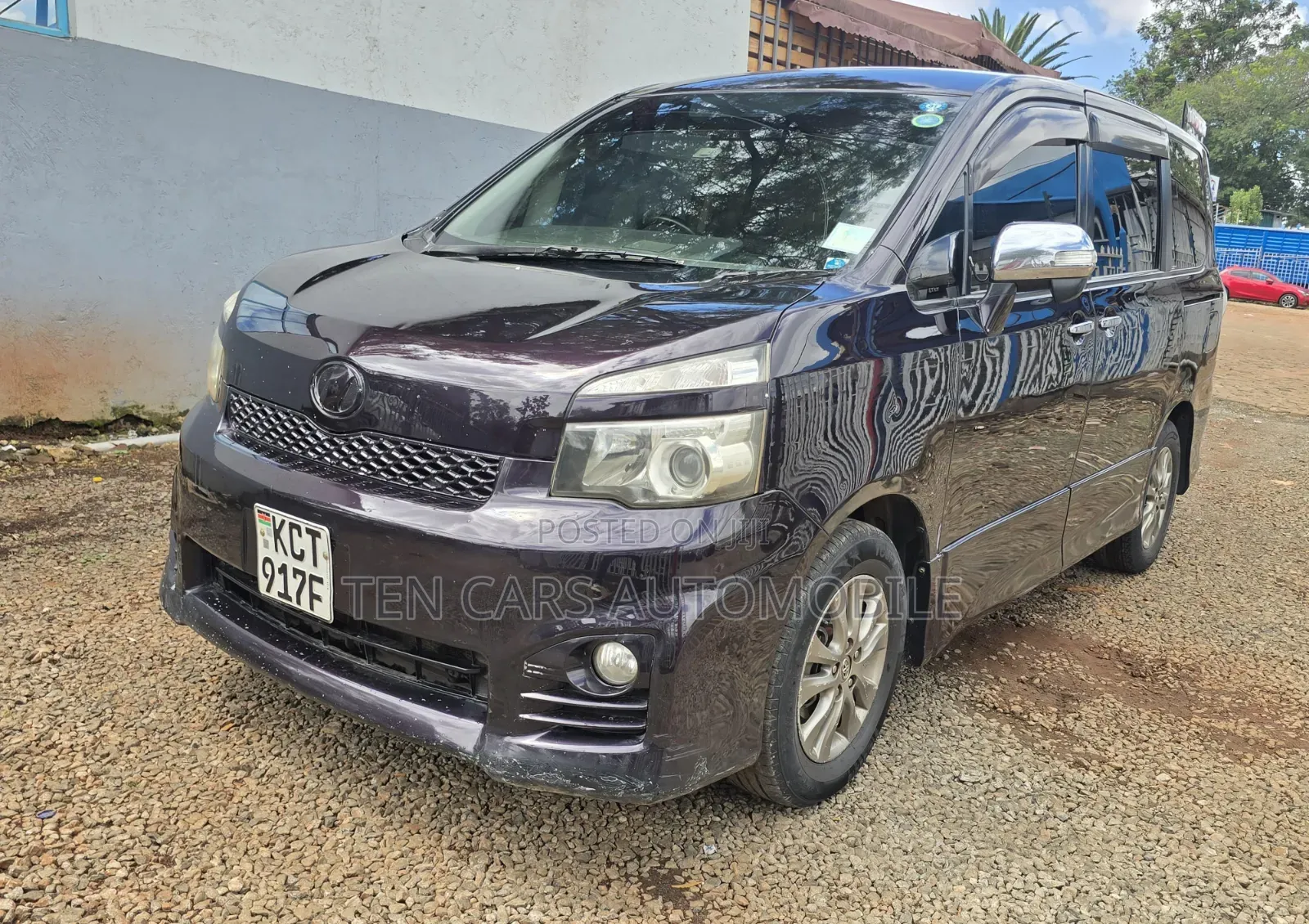 Toyota Voxy 2012 Black