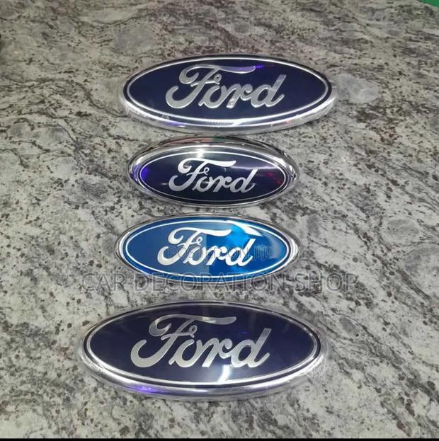 Ford Oval Badges With Blue Background - main view