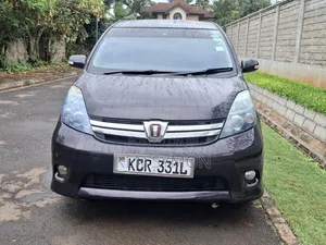 Toyota ISIS 2.0 Platana V-selection 2WD 2011 Purple