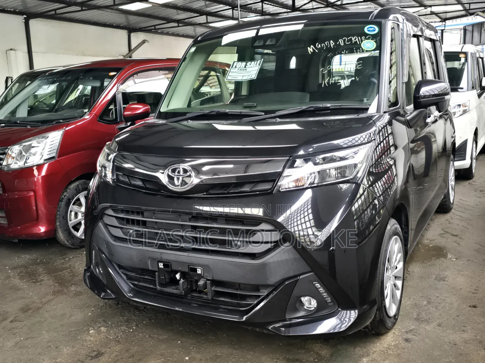 Toyota Tank 1.0 FWD 2020 Black