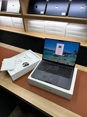 Laptop Apple MacBook Pro 2025 M5 16GB Apple M5 SSD 1T