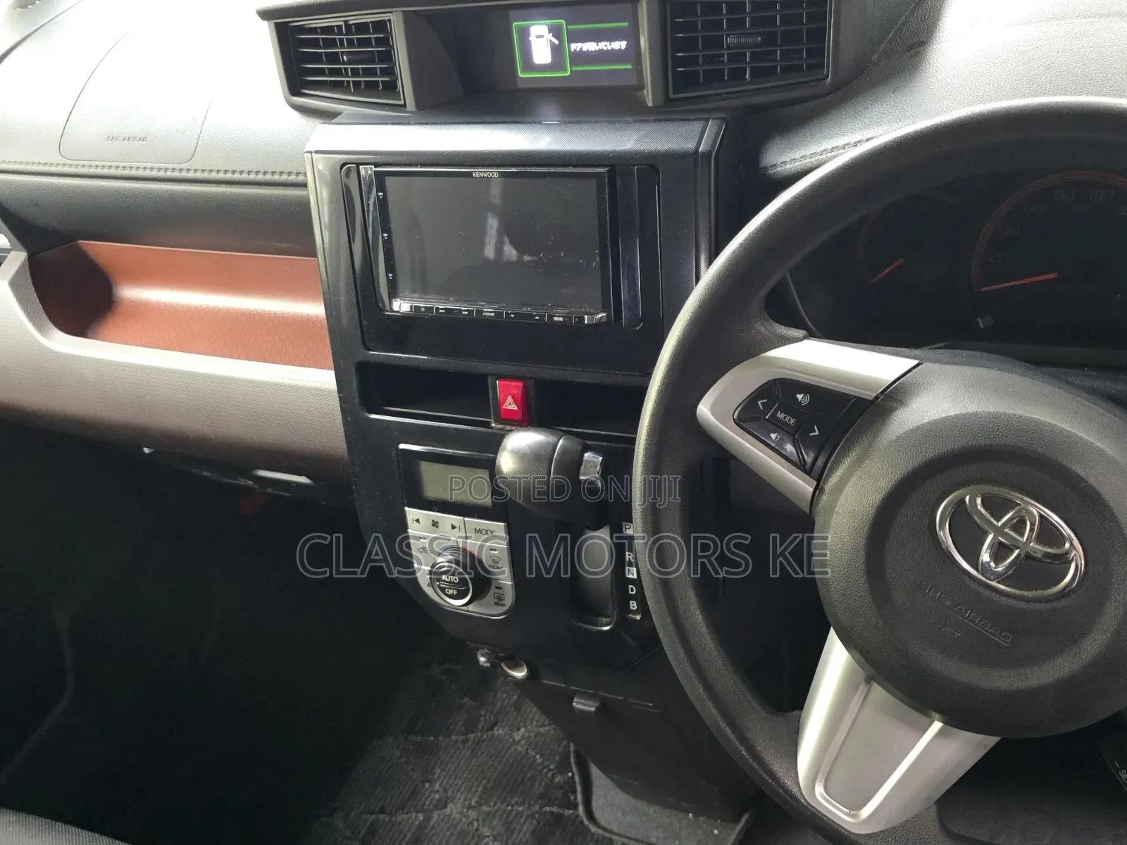 Toyota Tank 1.0 FWD 2020 Black