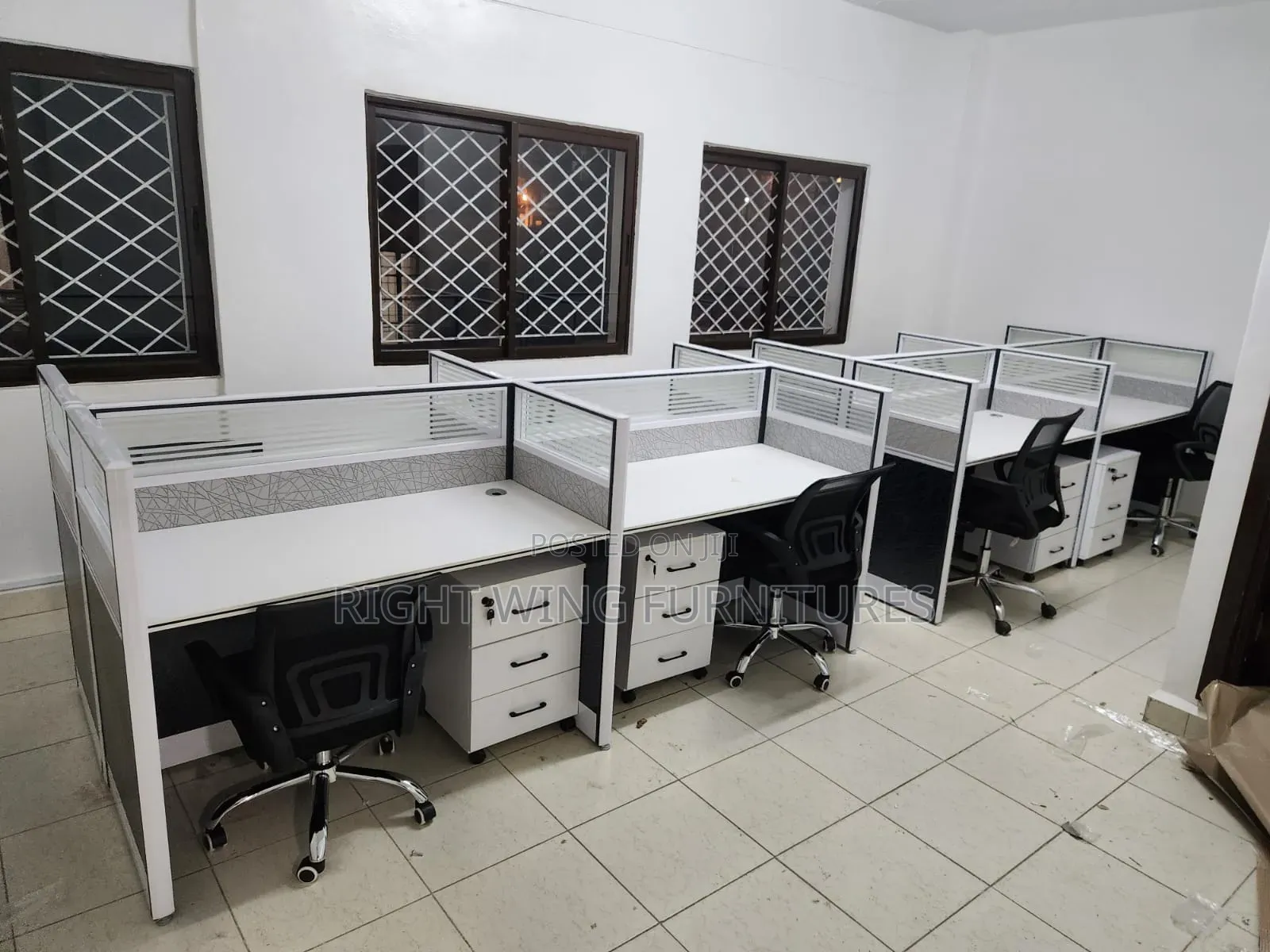 4-Ways Working Station Having a Storage Mobile Cabinet