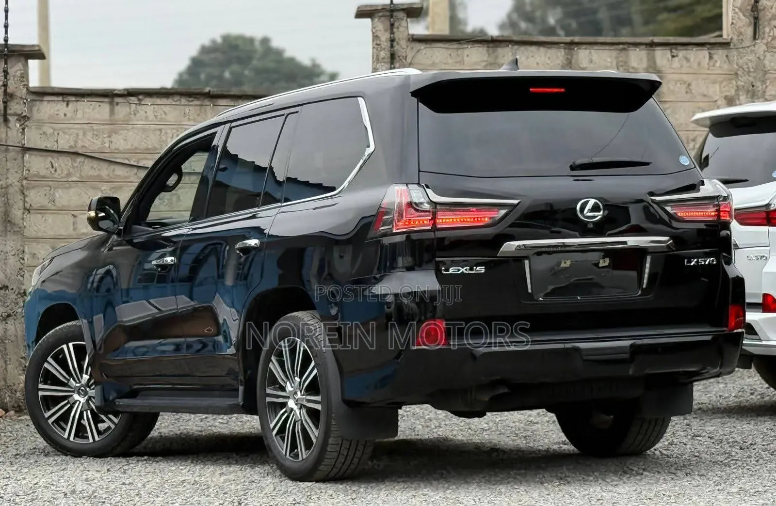 Lexus LX 2019 Matt Black