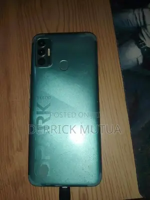Tecno Spark 7 64 GB Blue