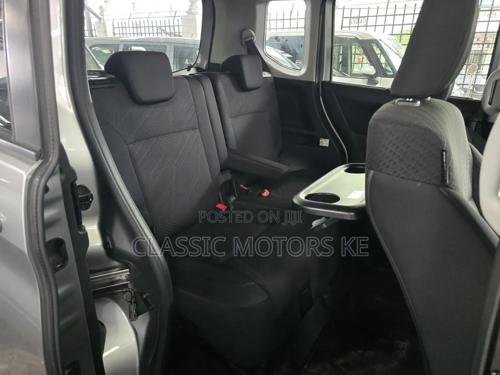 Mitsubishi SpaceWagon 2019 Gray