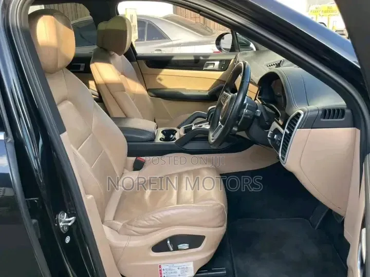 Porsche Cayenne Turbo AWD 2020 Matt Black