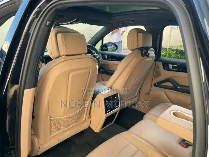 Porsche Cayenne Turbo AWD 2020 Matt Black