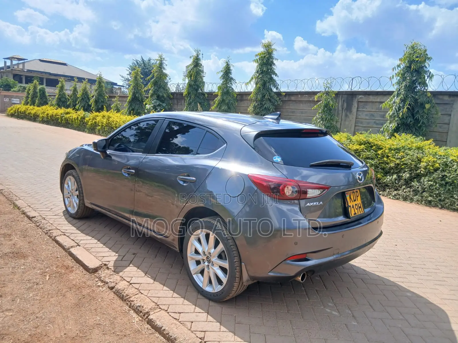 Mazda Axela 2016 Gray