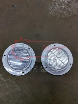 Round Plastic Reflectors Pair