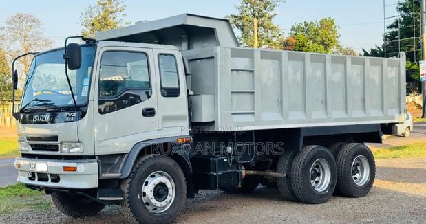 2019 Isuzu FVZ Tipper - thumbnail 2