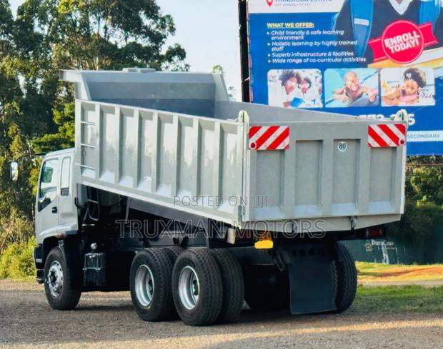 2019 Isuzu FVZ Tipper - thumbnail 15