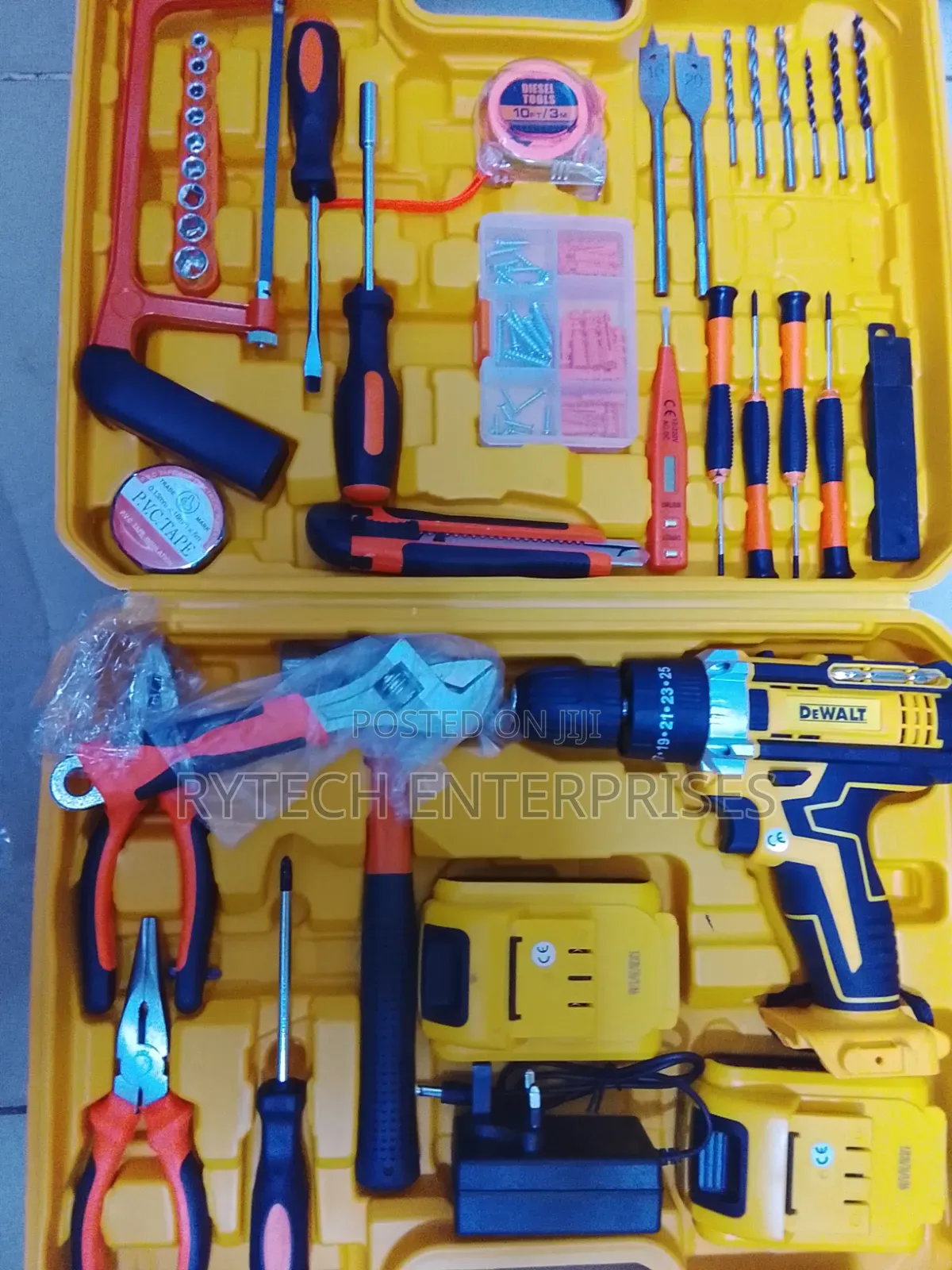 Dewalt Rechargeable Drill Set/Cordless Drill Set
