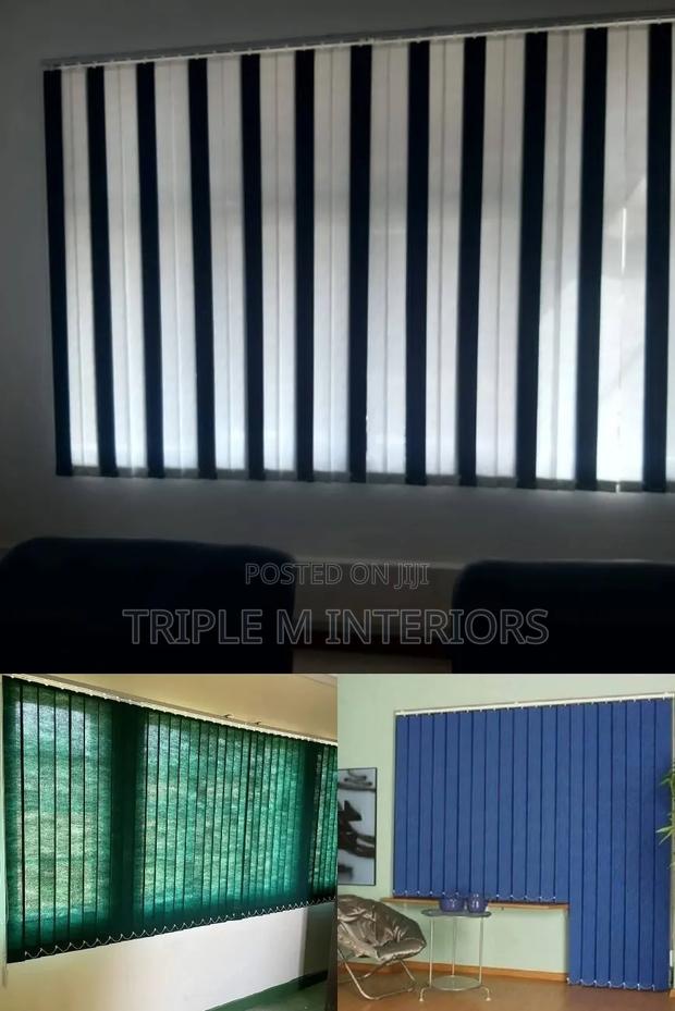Innovation-Hub White Louvers