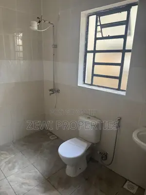 3bdrm Bungalow in Oluulua for sale