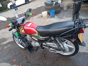 Honda CB 2021 Red
