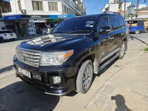 Toyota Land Cruiser 4.6 V8 ZX 2015 Black