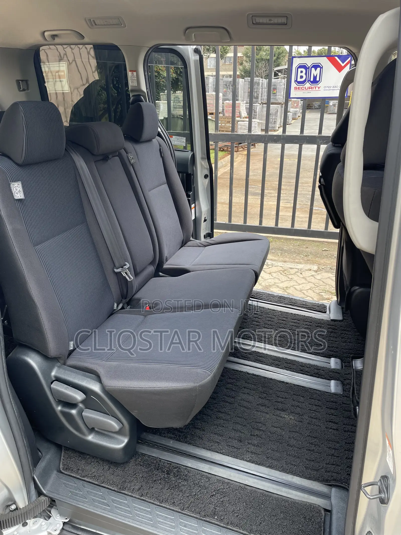 Toyota Noah 2.0 FWD (8 Seater) 2020 Silver