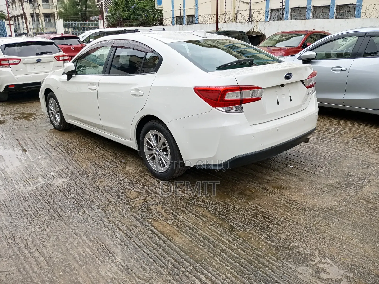 Subaru Legacy 2.5i AWD 2019 White