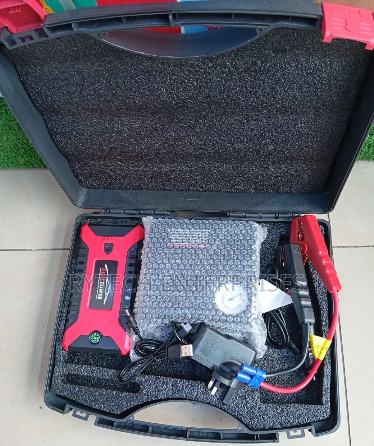Portable Car Jumstarter Kit With Compressor
