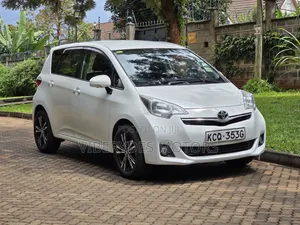 Toyota Ractis 2011 White