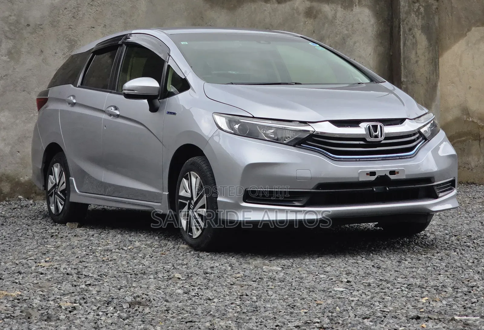 Honda Fit Shuttle 2019 Silver