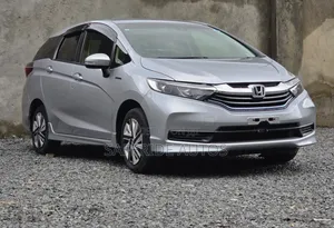 Honda Fit Shuttle 2019 Silver
