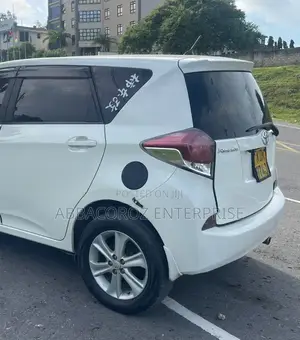 Toyota Ractis 1.5 FWD 2015 White