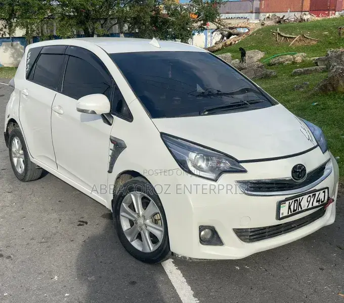 Toyota Ractis 1.5 FWD 2015 White