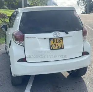 Toyota Ractis 1.5 FWD 2015 White