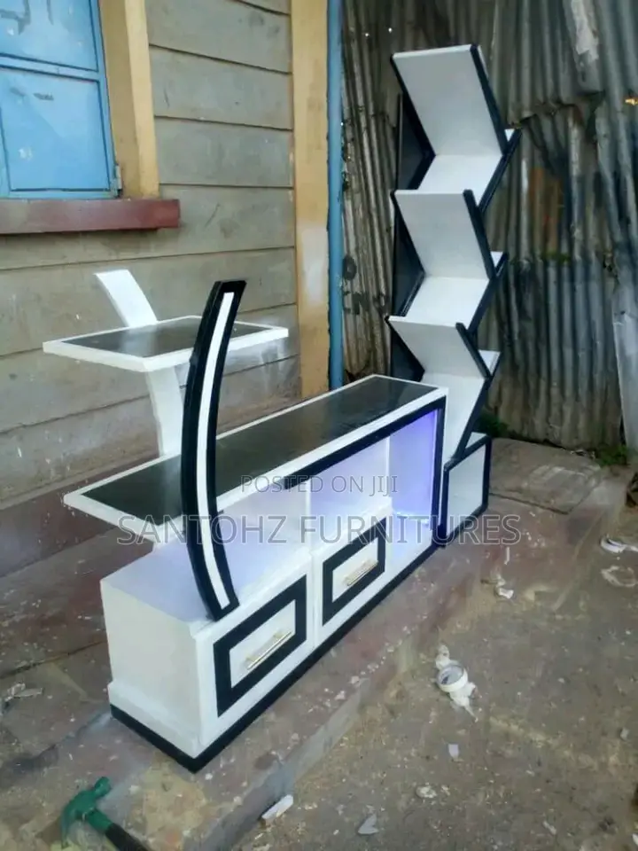 Black/White Tv Stand