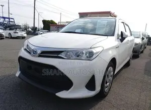Toyota Axio 1.5 Hybrid 2WD 2019 White