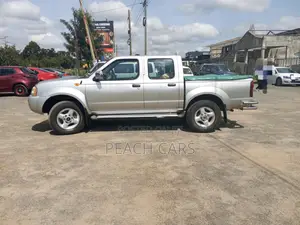 Nissan Navara 2004 Silver