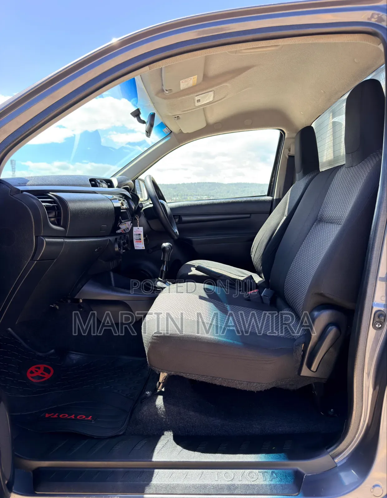 Toyota Hilux 2020 Silver