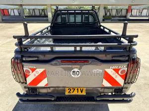 Toyota Hilux 2020 Silver