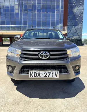 Toyota Hilux 2.4 Diesel 2020 Silver