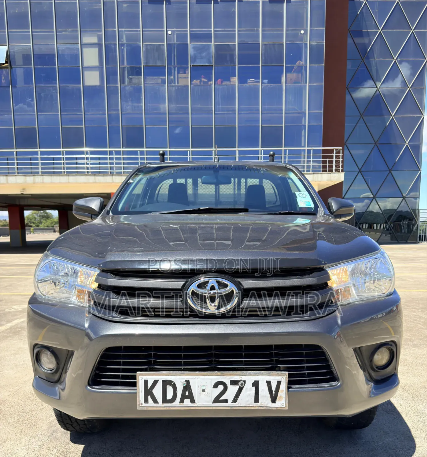 Toyota Hilux 2020 Silver