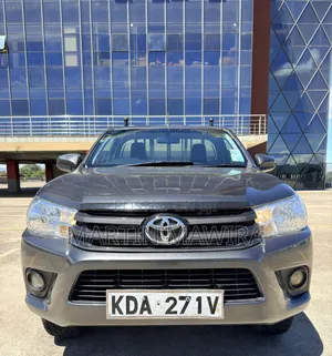 Toyota Hilux 2020 Silver