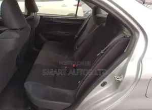 Toyota Axio 1.5 Hybrid 2WD 2019 Silver