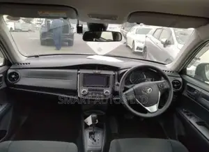 Toyota Axio 1.5 Hybrid 2WD 2019 Silver