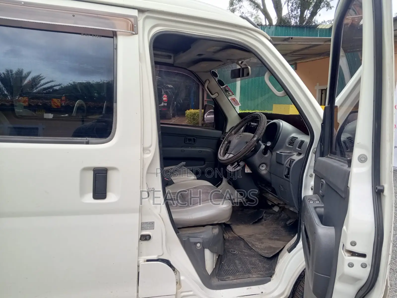Toyota Pixis 2015 White