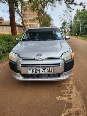 Toyota Succeed SV Premium 2016 Silver