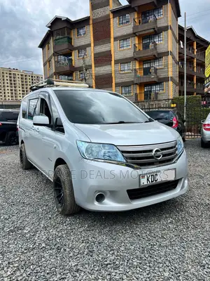 Nissan Serena 2013 Silver