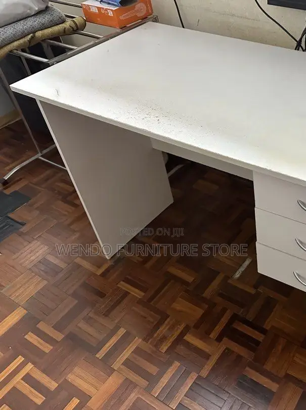 Office Desk; 0.9 Meters Office Clerical White Polished Table