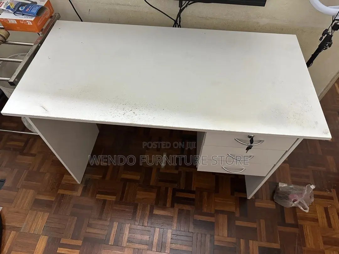 Office Desk; 0.9 Meters Office Clerical White Polished Table