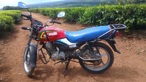 Honda CB 2022 Red - thumbnail 4