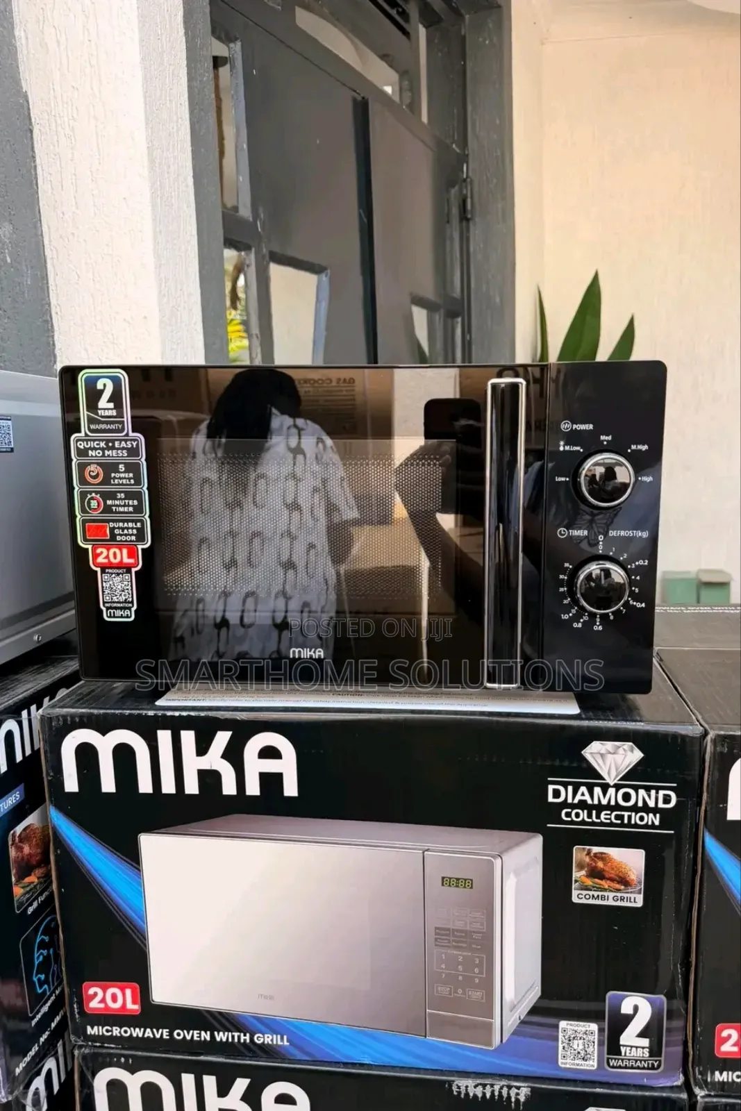 Black 20 Litres Mika Manual Microwave