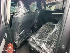 Toyota Hilux 2019 Black